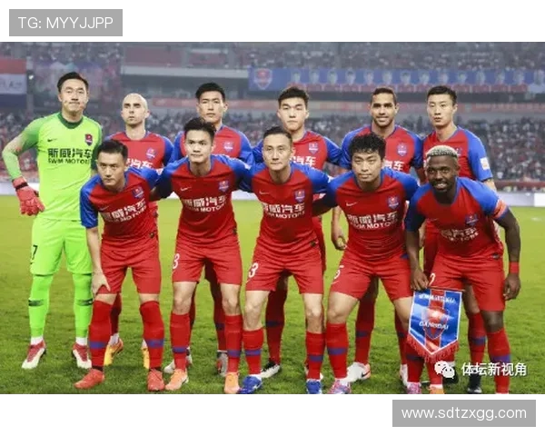 重庆羽毛球队在大师赛中的灵活性表现分析与点评