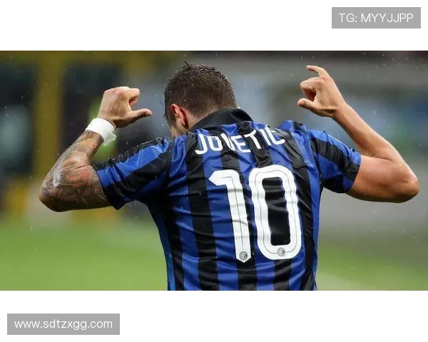 东欧足球明星的辉煌与陨落背后的故事与启示